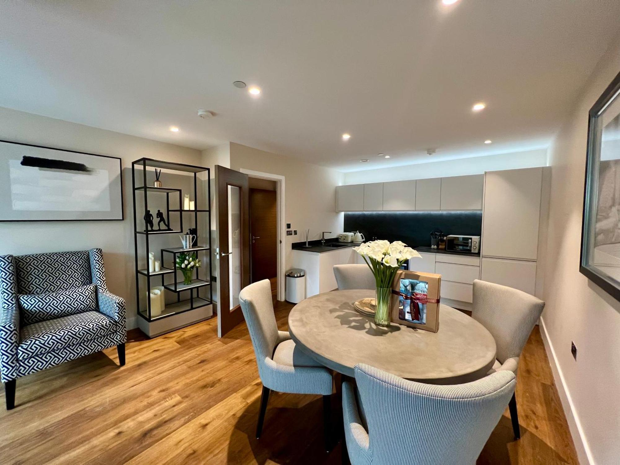 요크 The Noir Blanc Retreat At Ryedale House 아파트 외부 사진